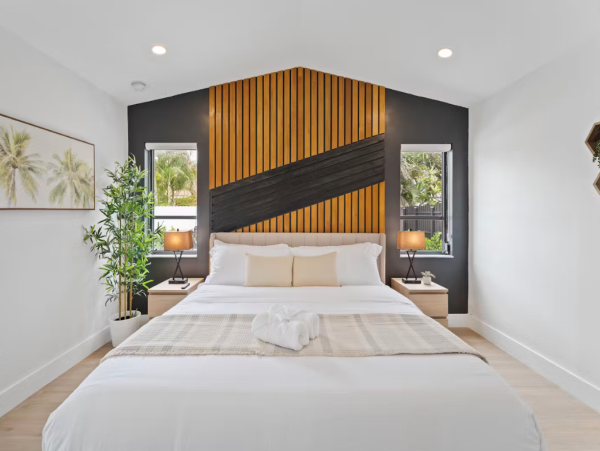 Luxury Miami Vacation Rental 3 Bedroom - Private Pool Oasis, Game Room & Family Friendly